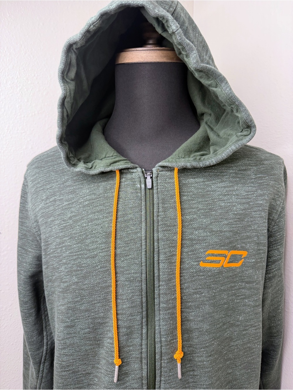 Under Armour SC30 Stephen Curry Full Zip Hoodie Men’s XL Green Orange